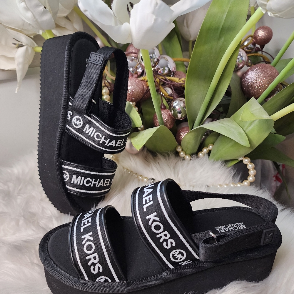 Michael Kors Women's Platform Sandals brand new - Picture 2 of 9